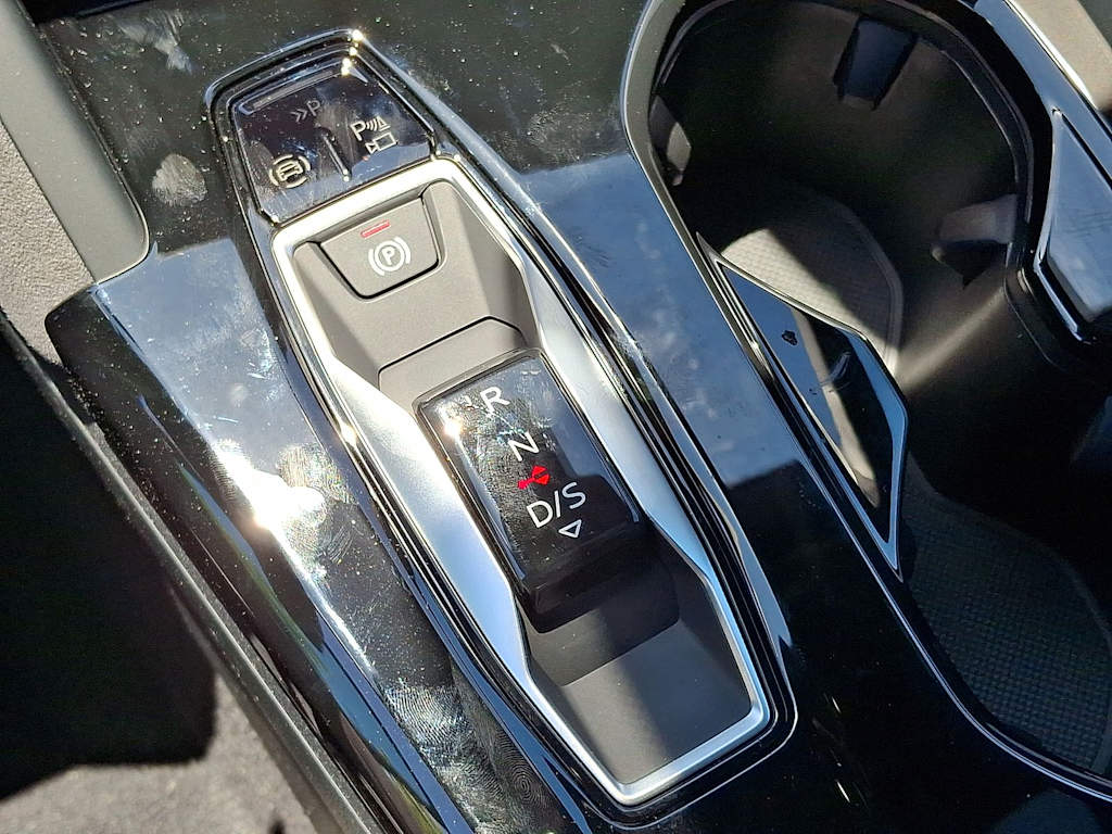Thumbnail: 2026 Audi SQ5 - 11