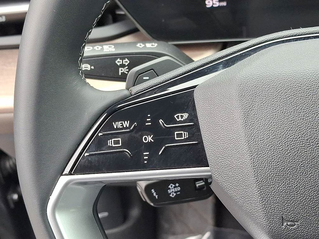 Thumbnail: 2025 Audi Q5 - 21