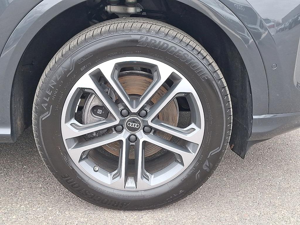 Thumbnail: 2025 Audi Q5 - 8