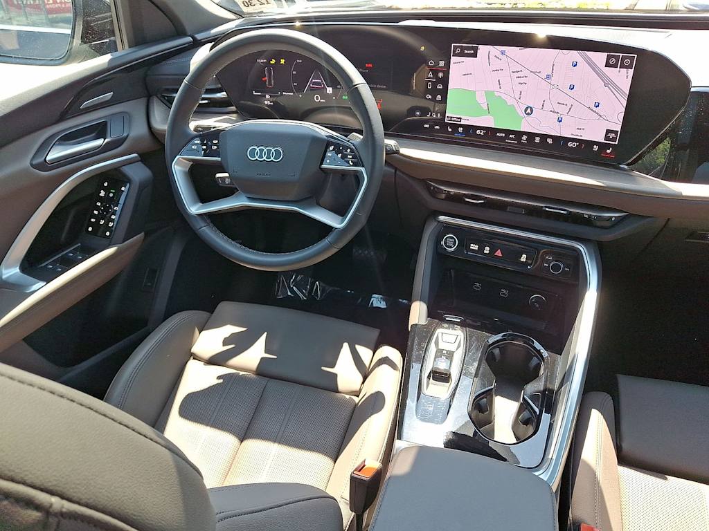 Thumbnail: 2025 Audi Q5 - 11