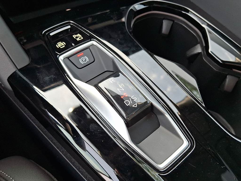 Thumbnail: 2025 Audi Q5 - 25