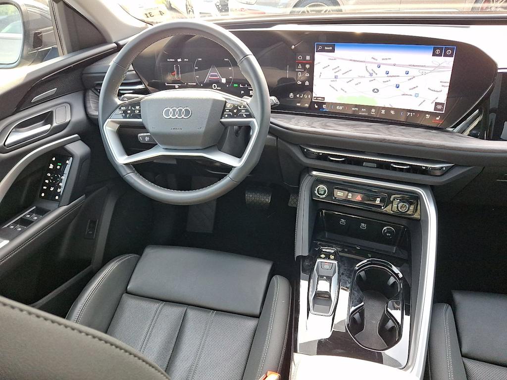 Thumbnail: 2025 Audi Q5 - 9