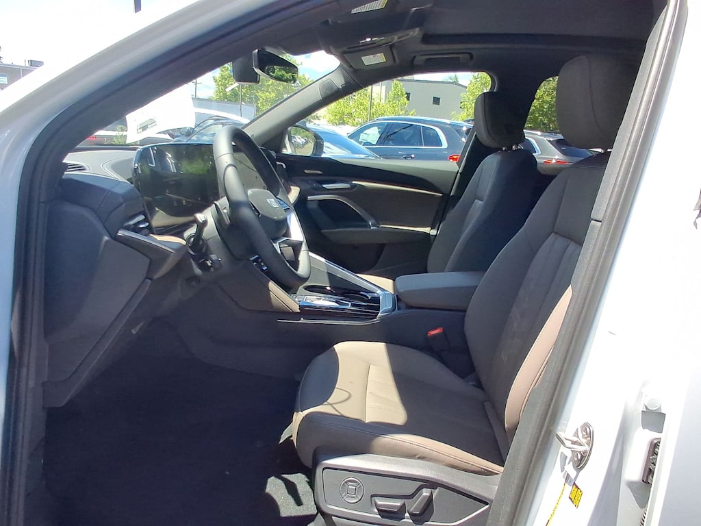 Thumbnail: 2026 Audi Q5 - 8