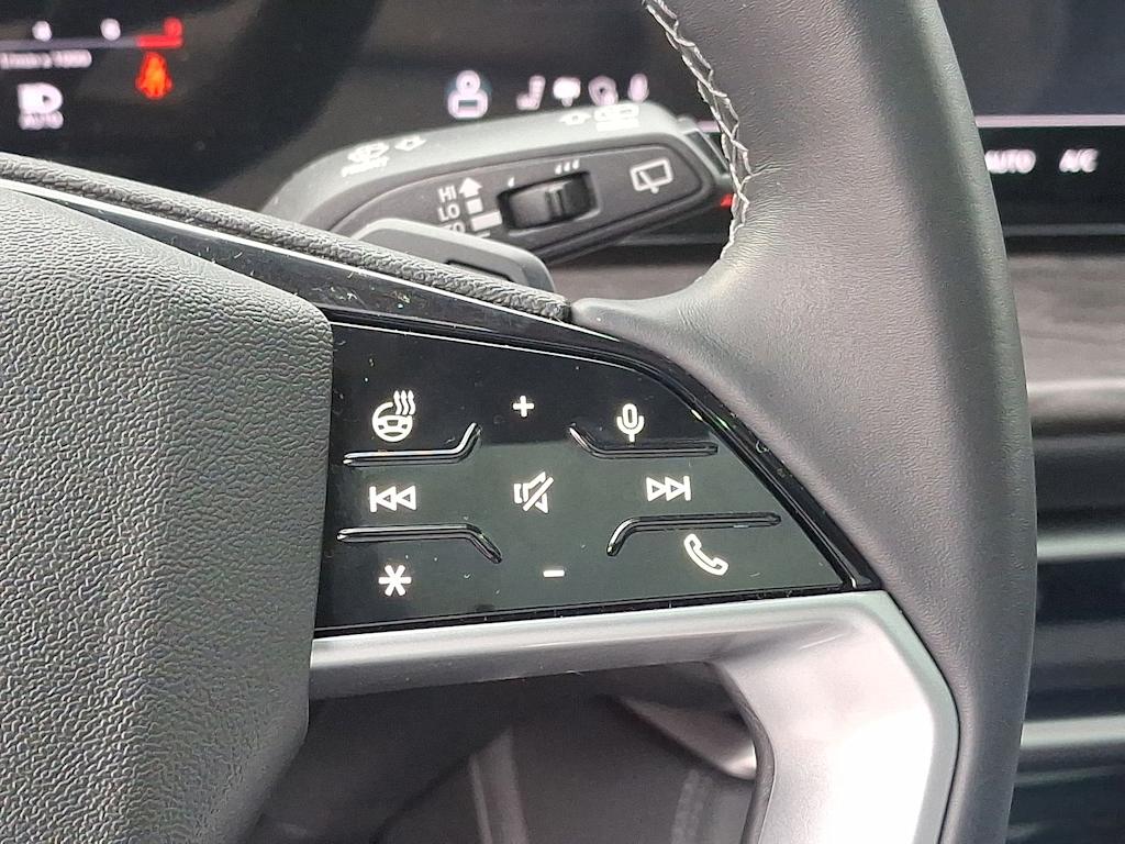 Thumbnail: 2025 Audi Q5 - 23