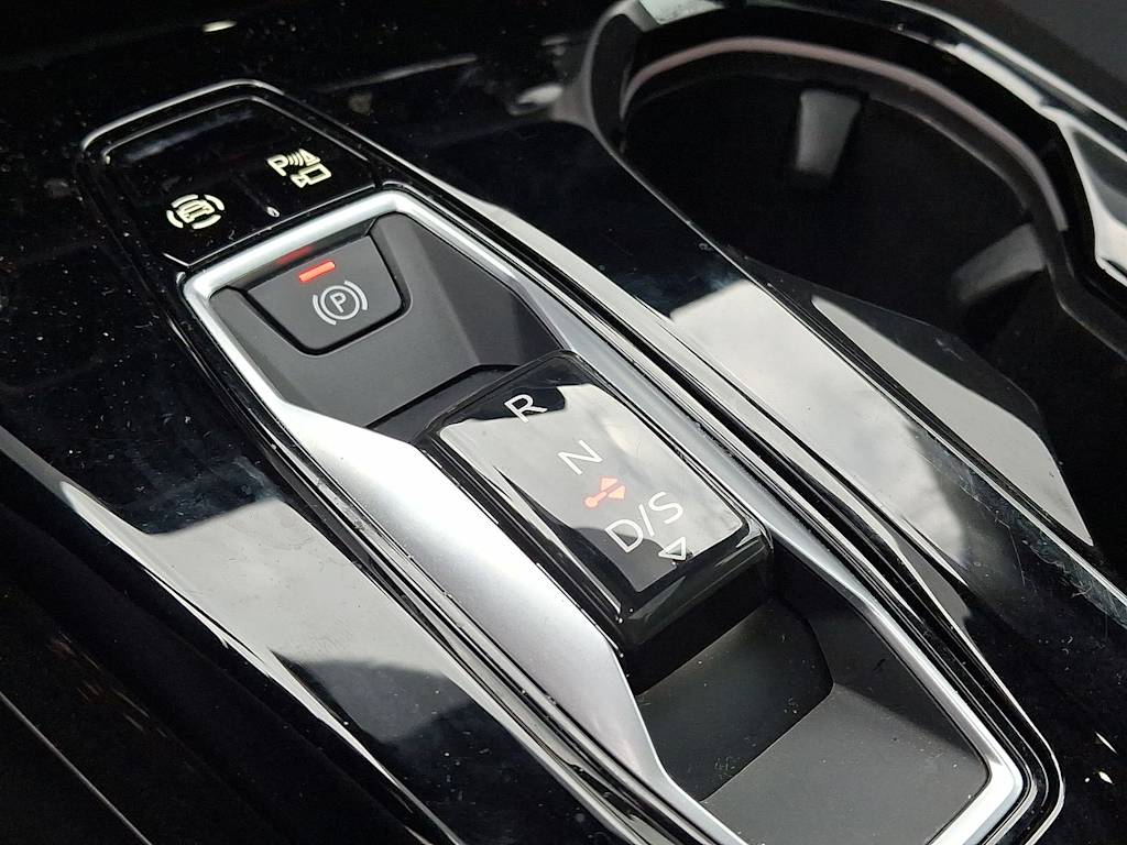 Thumbnail: 2025 Audi Q5 - 12