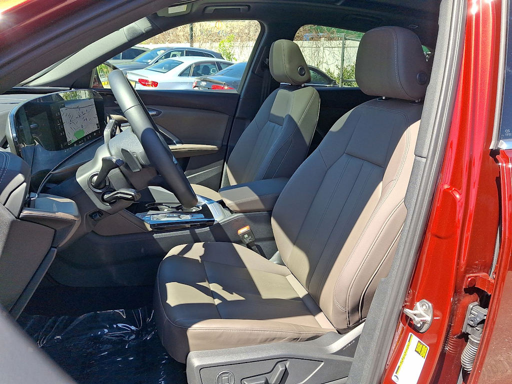 Thumbnail: 2025 Audi Q5 - 10