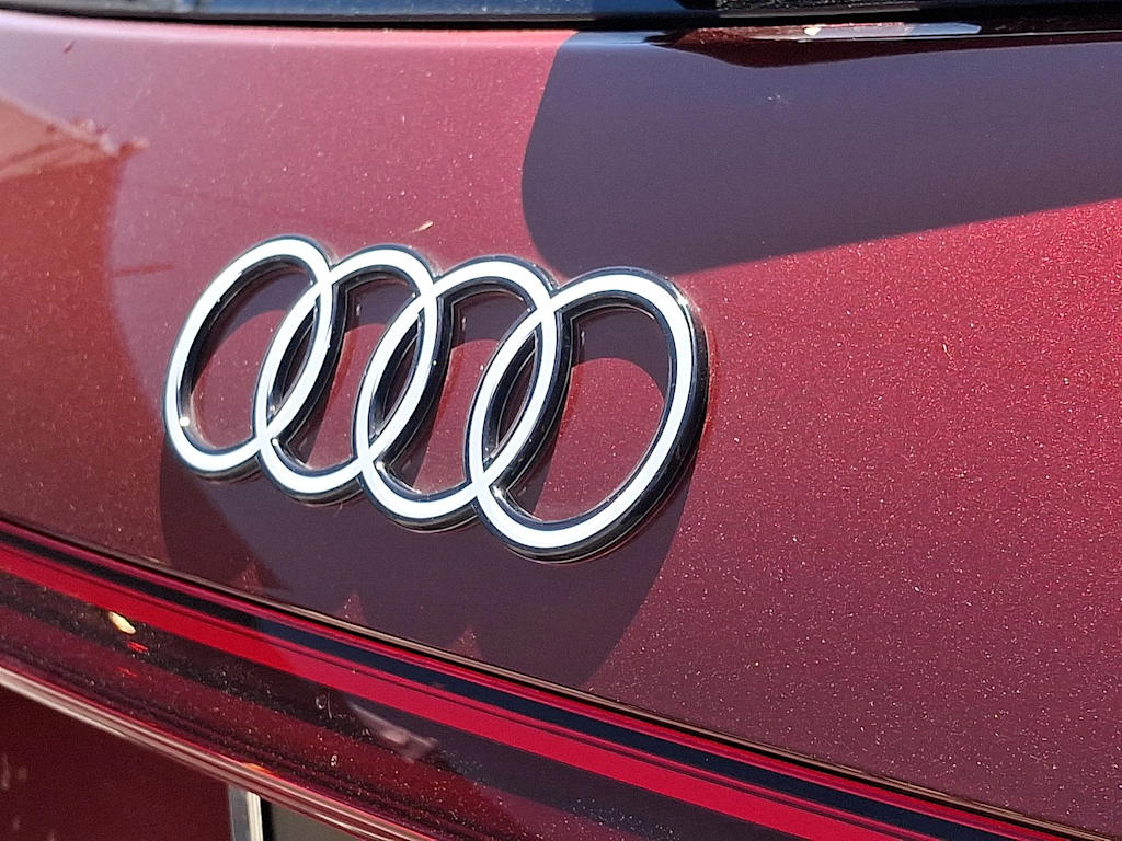 Thumbnail: 2025 Audi Q5 - 25