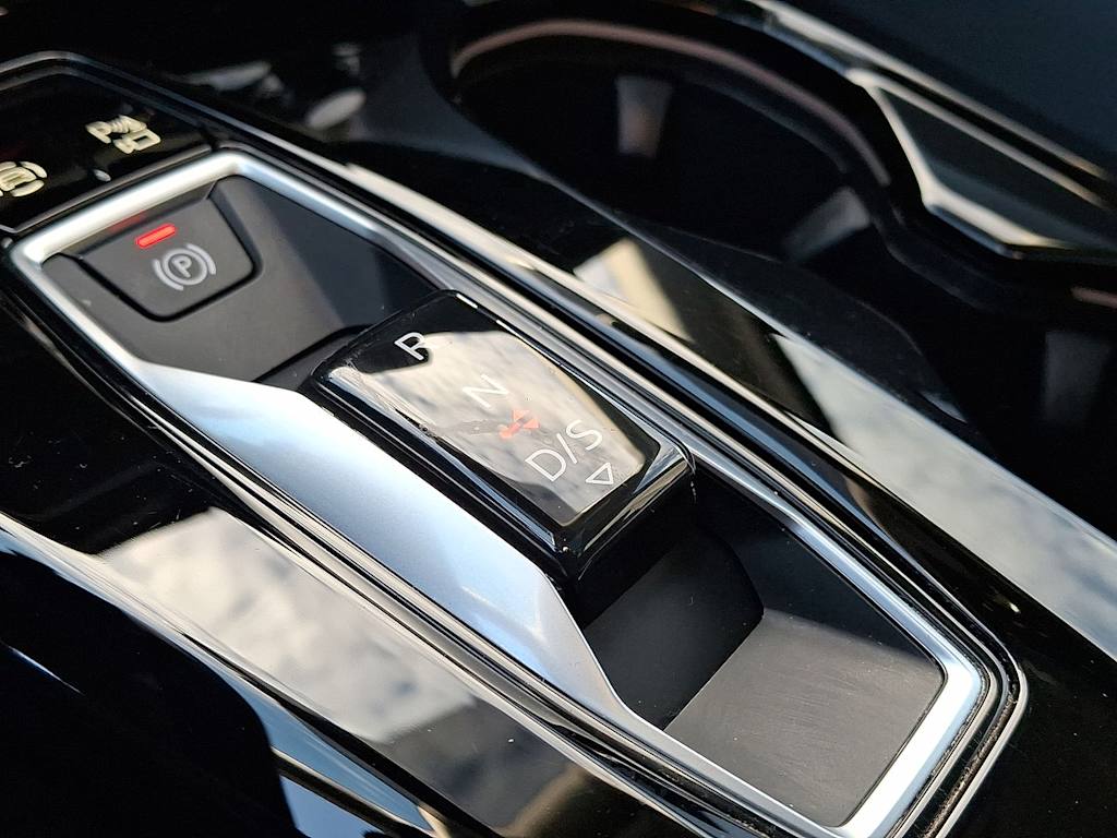 Thumbnail: 2025 Audi Q5 - 13