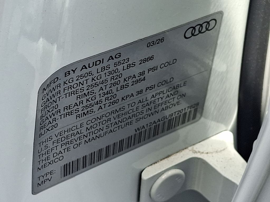 Thumbnail: 2026 Audi Q5 - 8