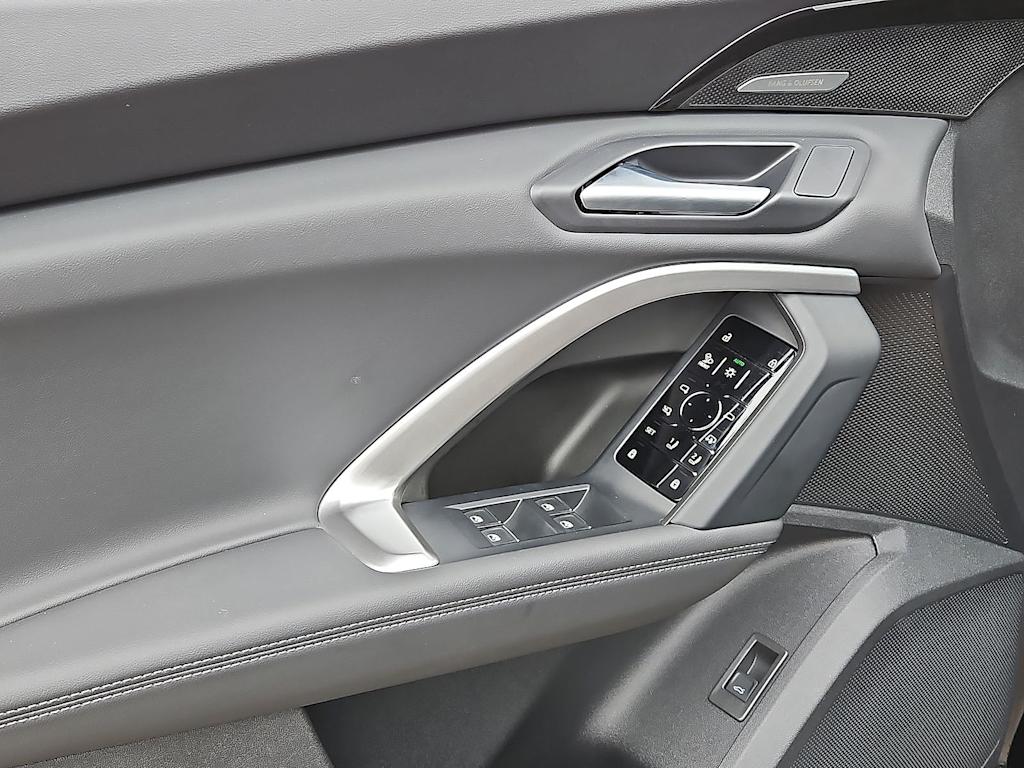 Thumbnail: 2025 Audi Q5 - 19