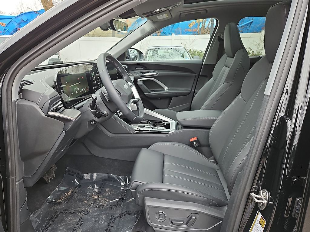 Thumbnail: 2025 Audi Q5 - 9