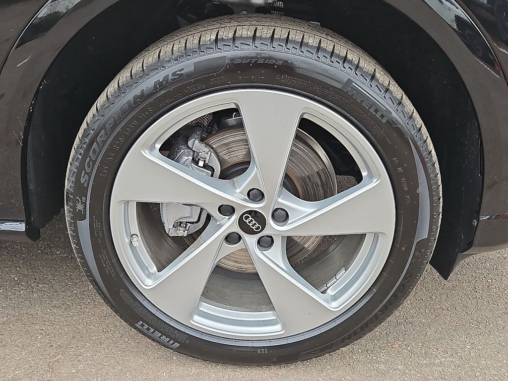 Thumbnail: 2025 Audi Q5 - 8