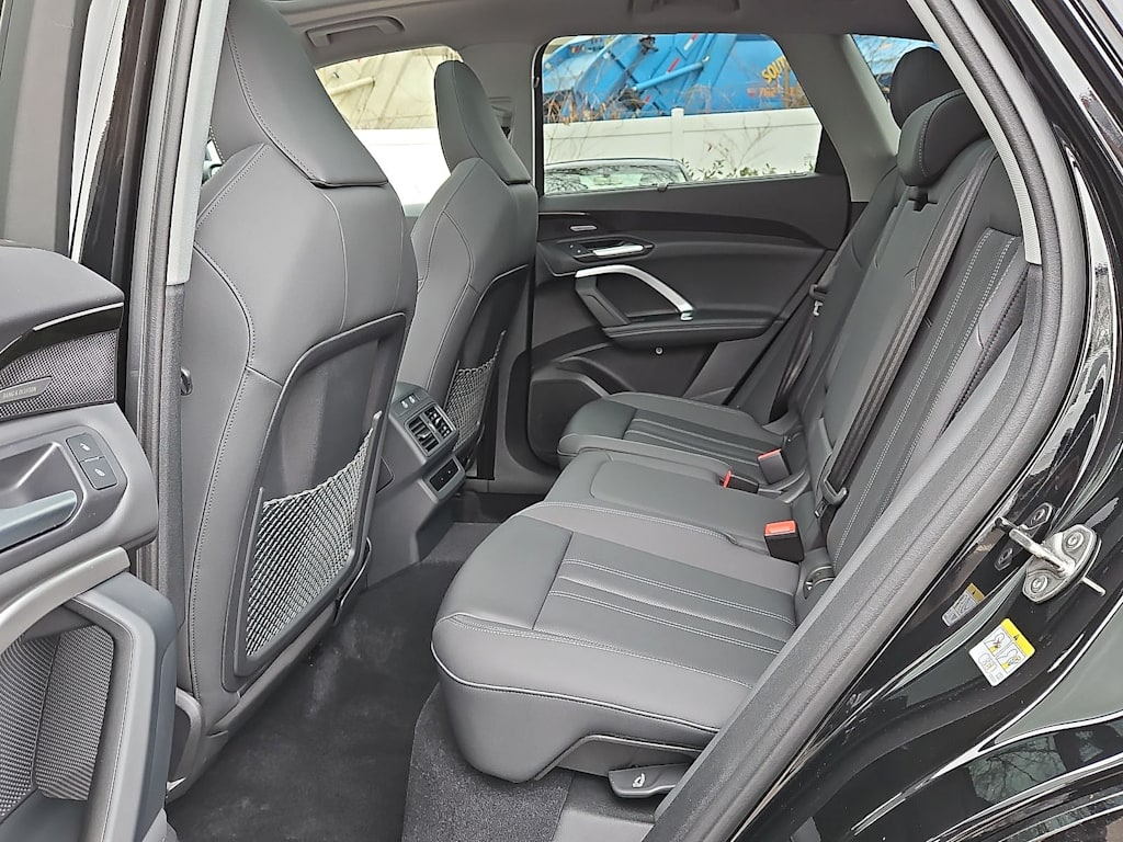 Thumbnail: 2025 Audi Q5 - 10