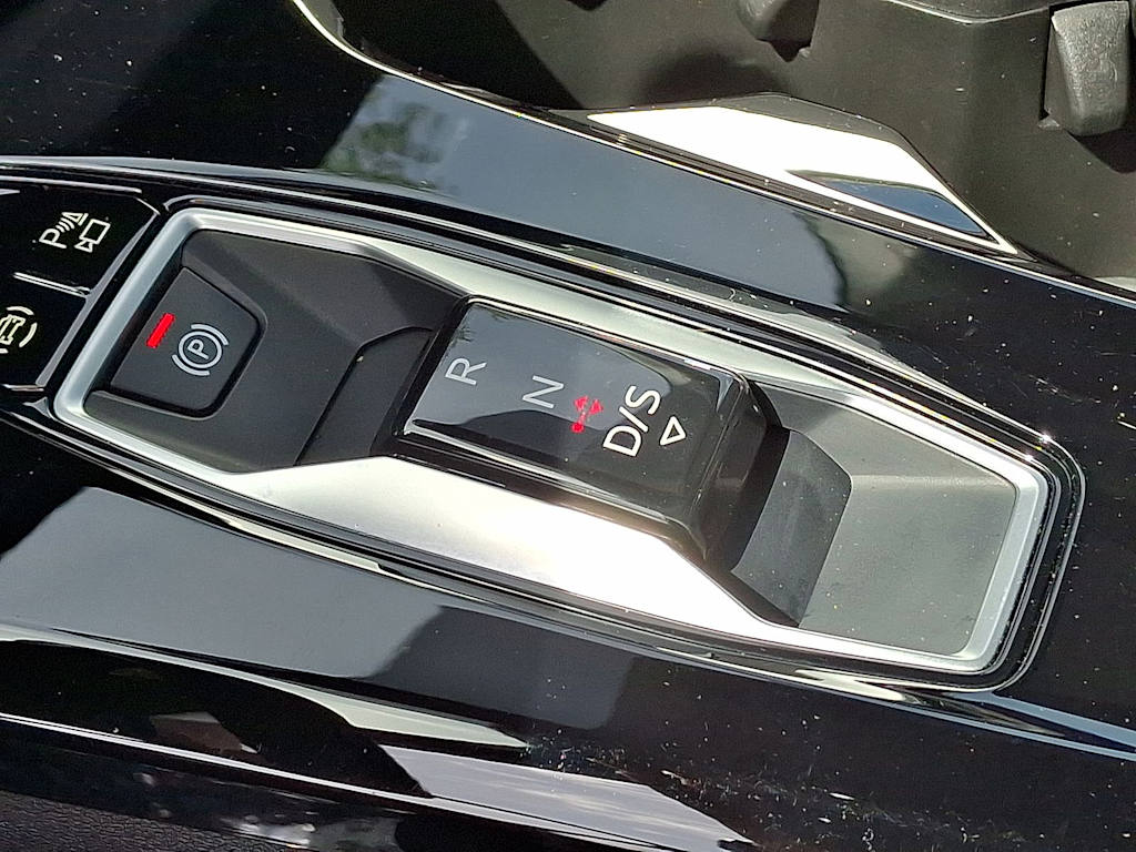 Thumbnail: 2025 Audi Q5 - 13