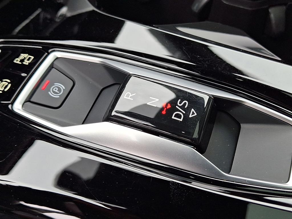 Thumbnail: 2025 Audi Q5 - 19