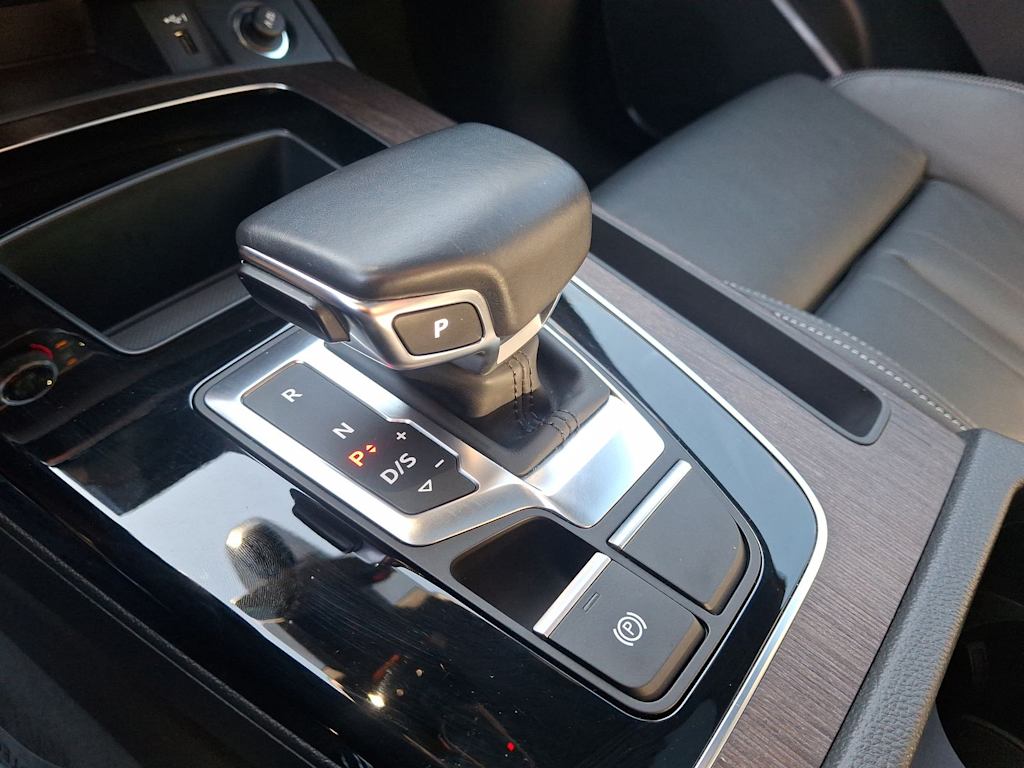 2022 Audi Q5 Premium 13