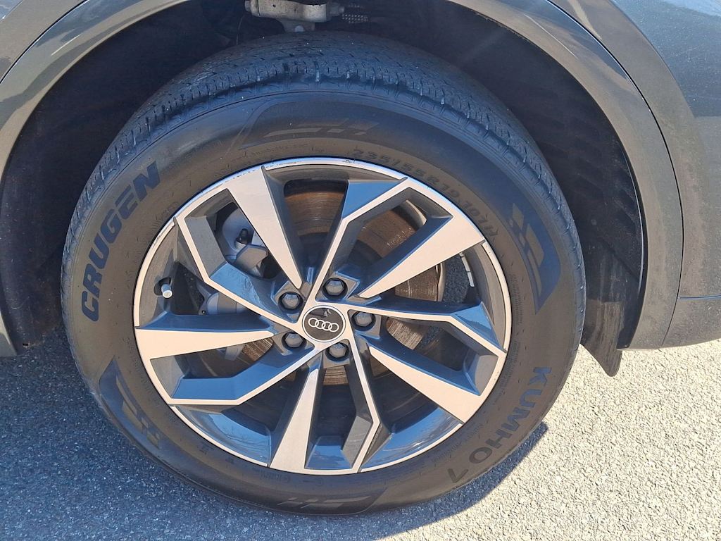 2022 Audi Q5 Premium 8