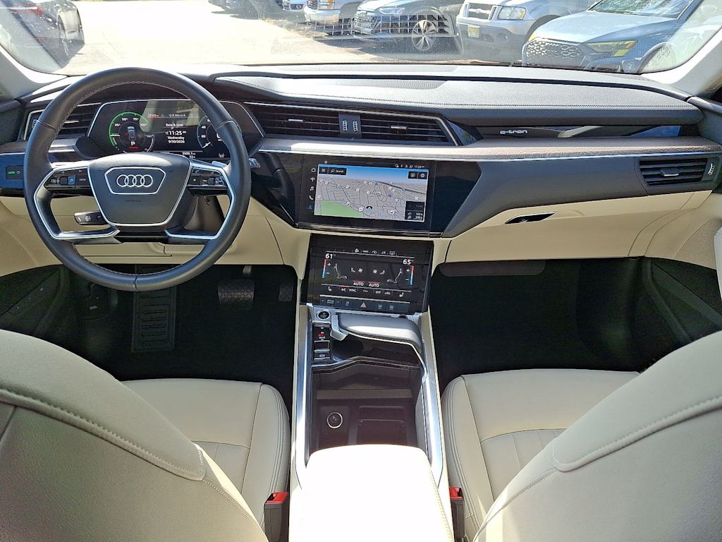 Thumbnail: 2024 Audi Q8 e-tron - 2