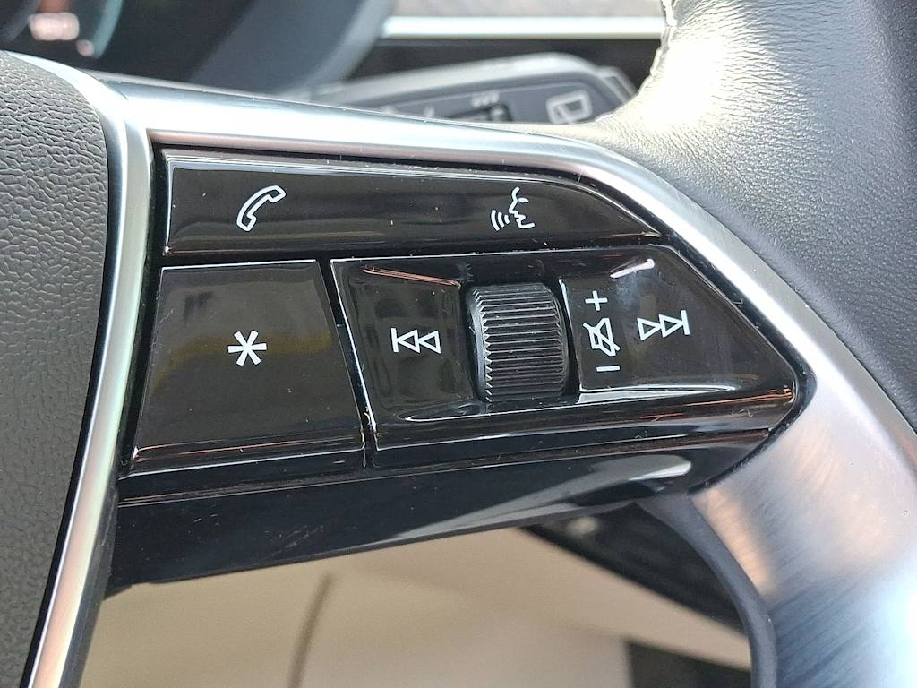 Thumbnail: 2024 Audi Q8 e-tron - 27
