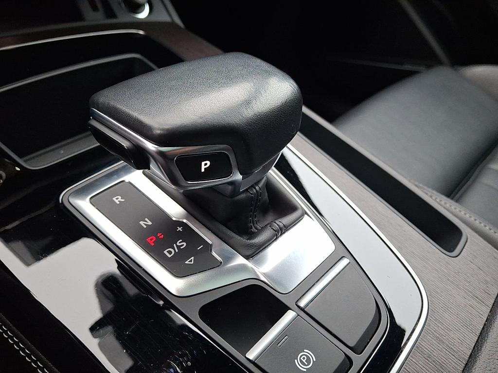 Thumbnail: 2023 Audi Q5 - 13