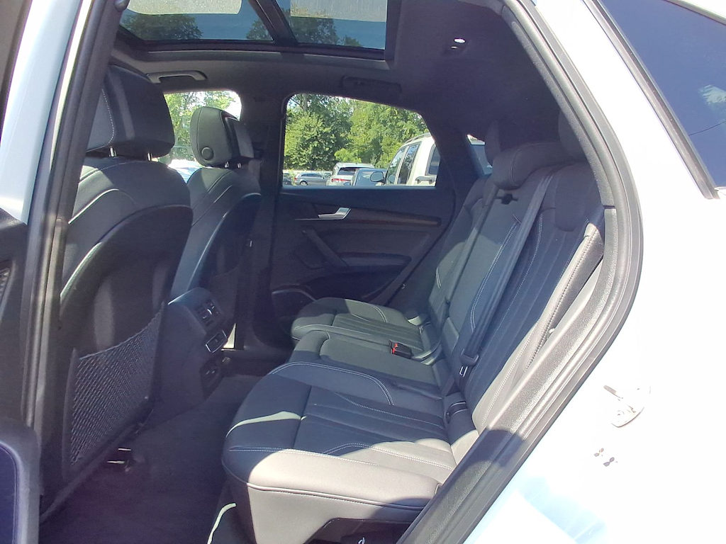 Thumbnail: 2023 Audi Q5 - 7