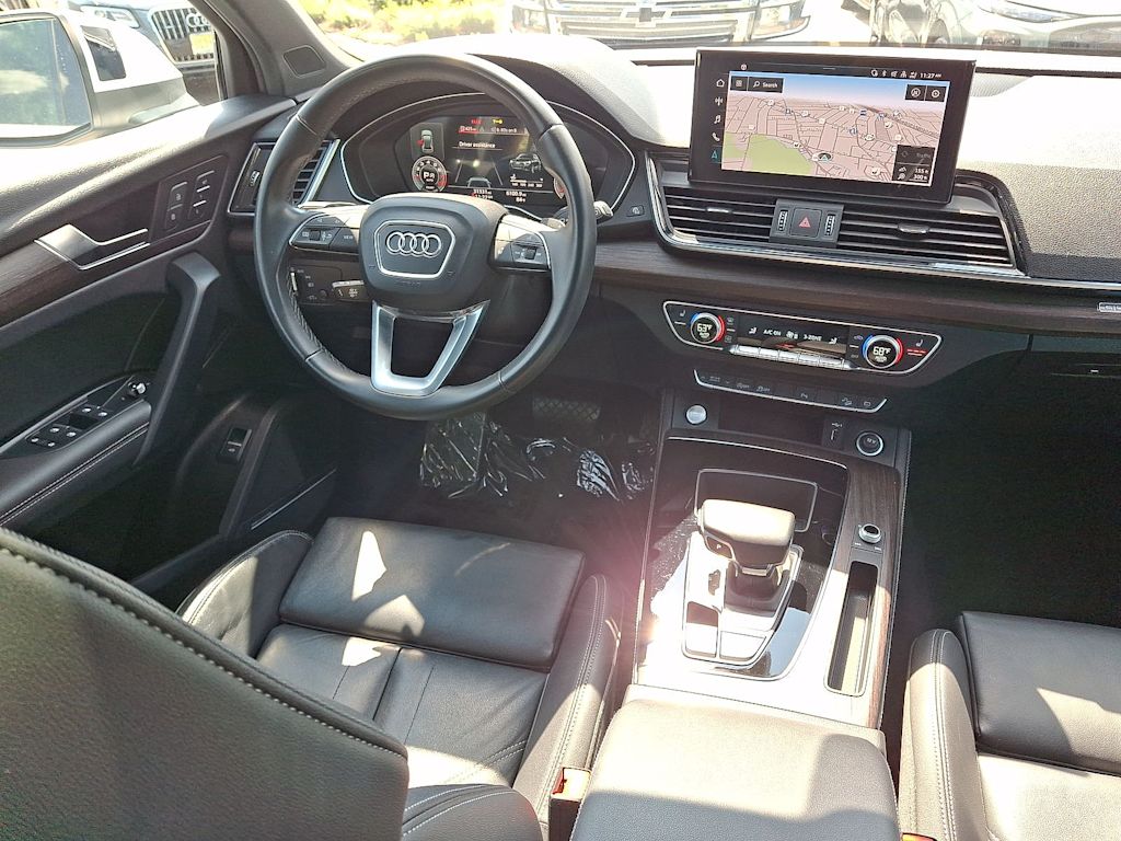 Thumbnail: 2023 Audi Q5 - 12