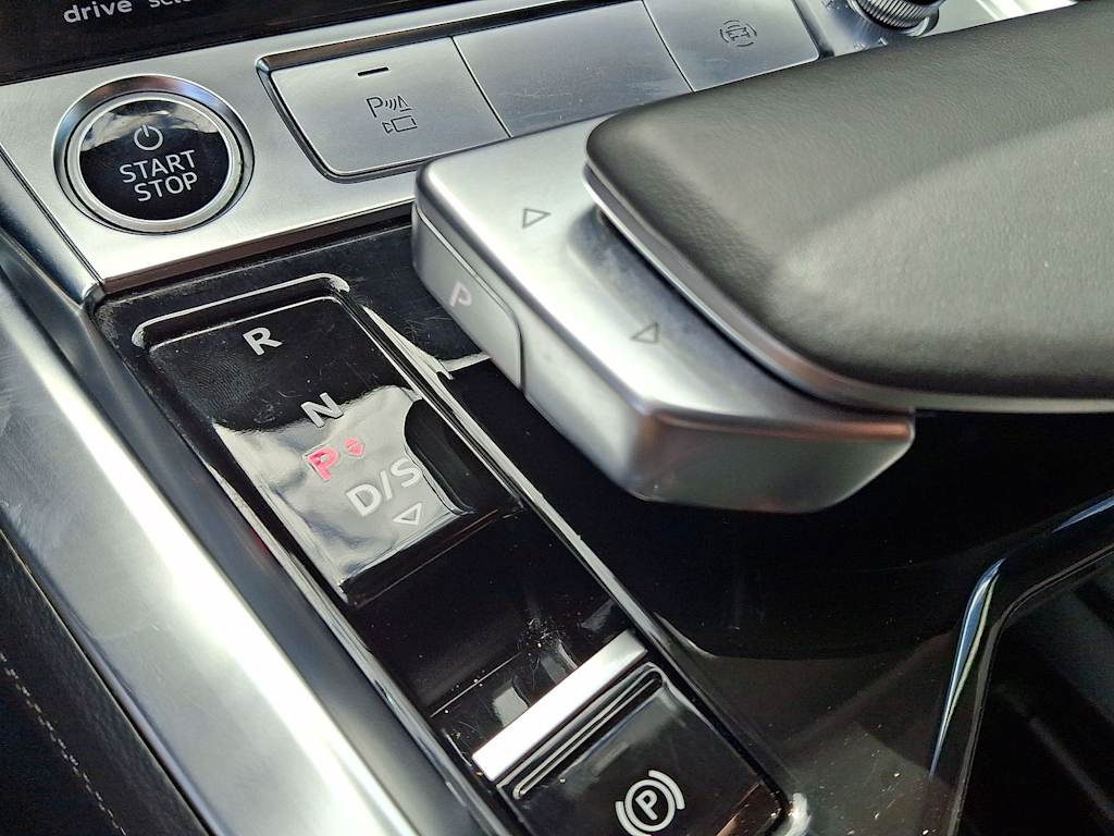 Thumbnail: 2024 Audi Q8 e-tron - 24