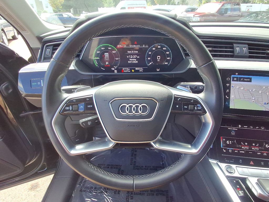 Thumbnail: 2024 Audi Q8 e-tron - 11