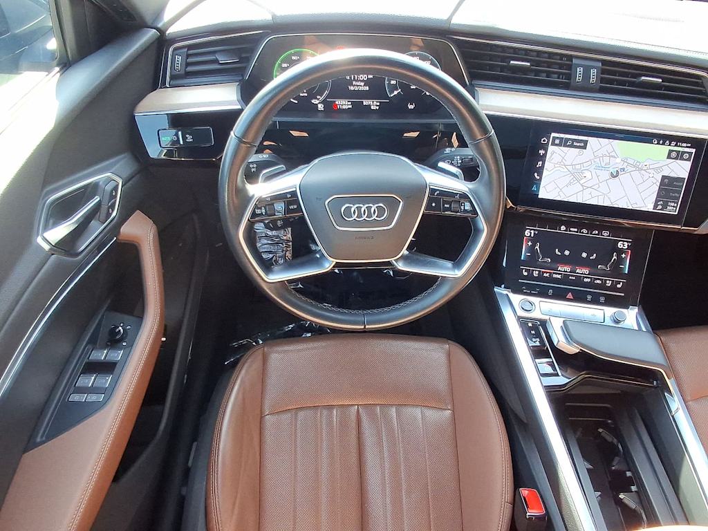 Thumbnail: 2024 Audi Q8 e-tron - 13