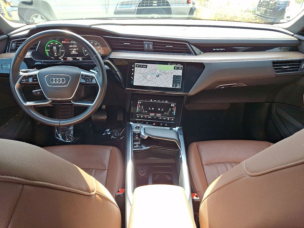 Thumbnail: 2024 Audi Q8 e-tron - 2