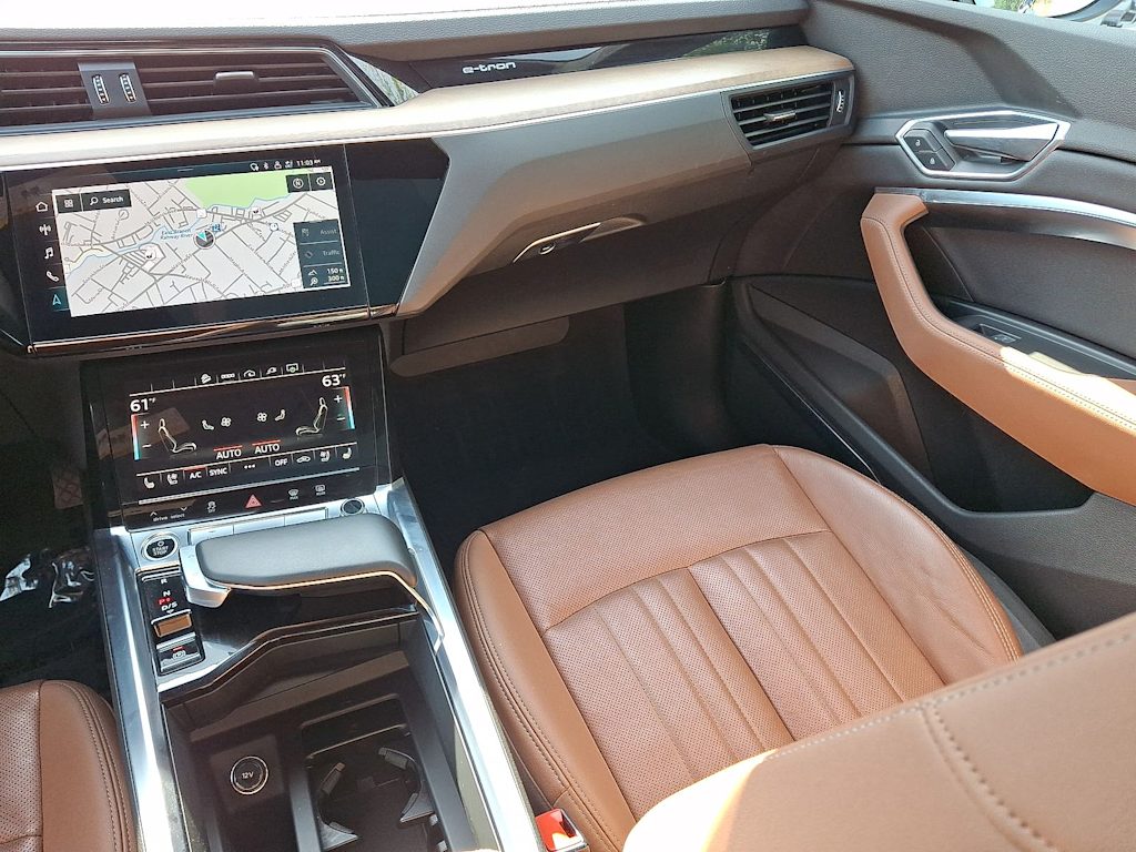 Thumbnail: 2024 Audi Q8 e-tron - 14