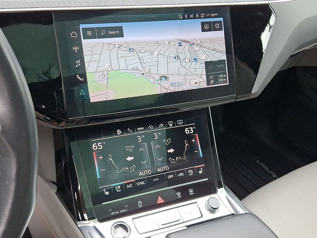 Thumbnail: 2024 Audi Q8 e-tron - 24