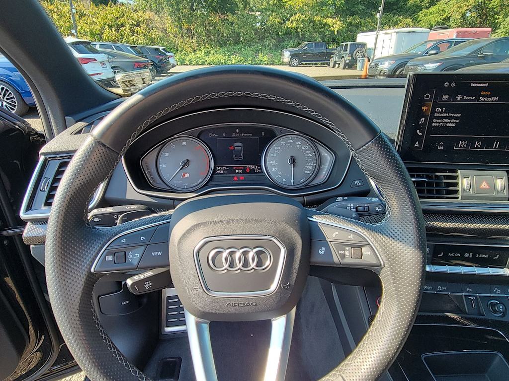 2022 Audi SQ5 Premium 2