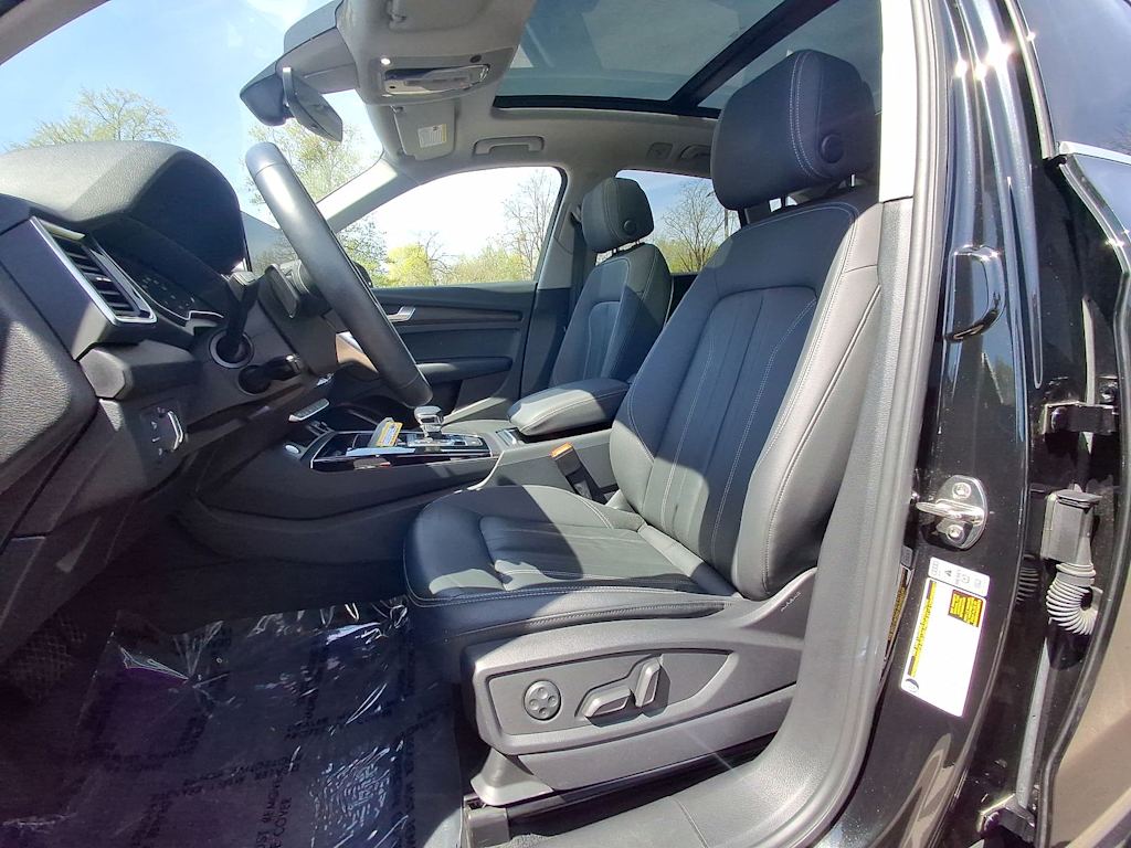 2022 Audi Q5 Premium 10