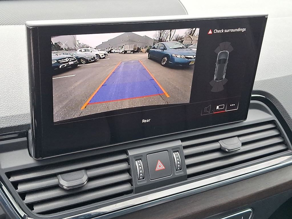 Thumbnail: 2023 Audi Q5 - 20