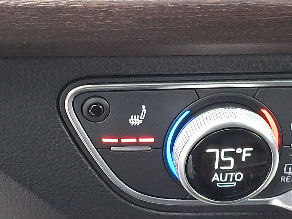 Thumbnail: 2023 Audi Q5 - 23