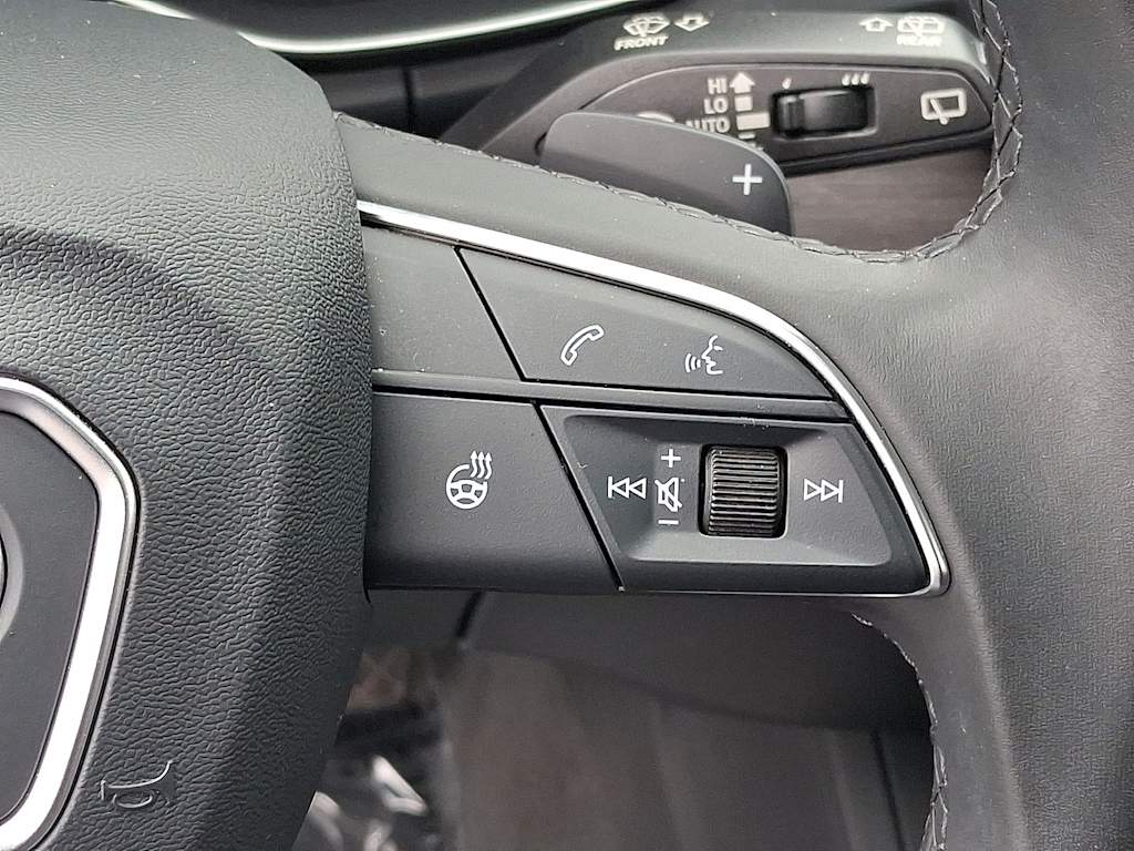 Thumbnail: 2023 Audi Q5 - 22