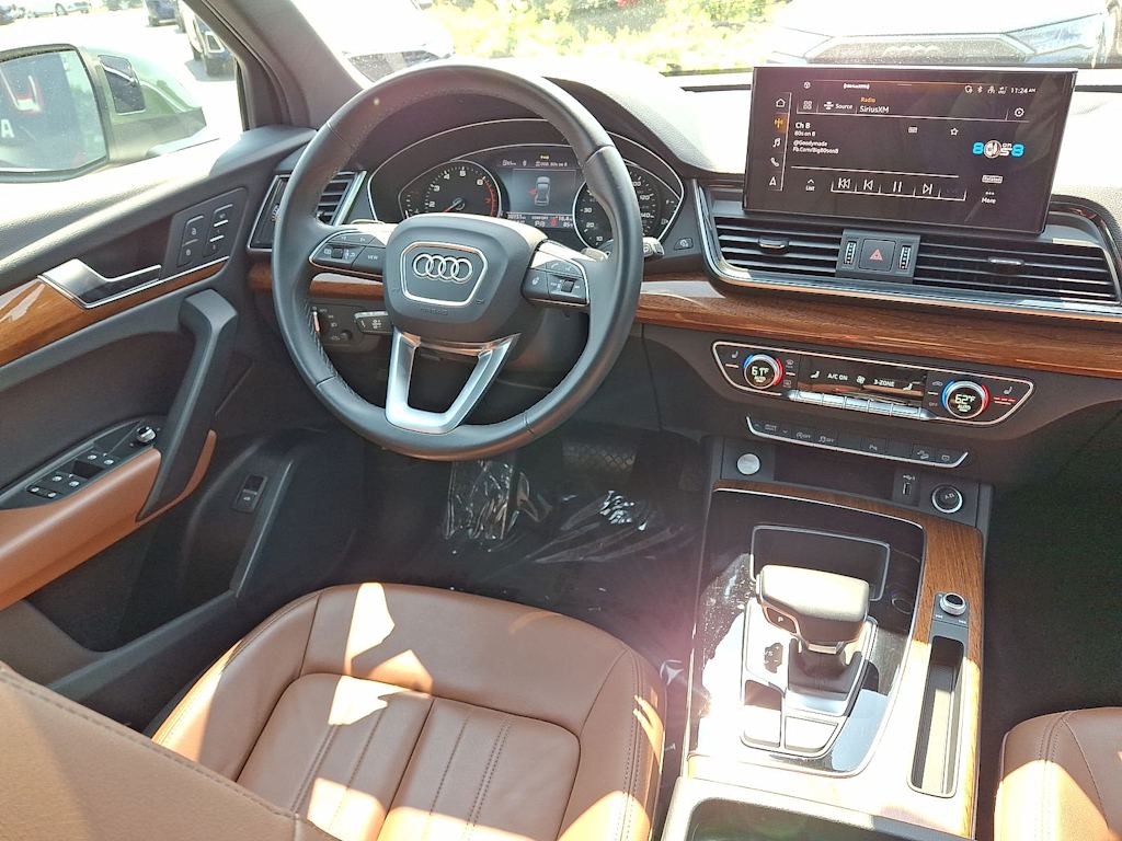 Thumbnail: 2023 Audi Q5 - 12