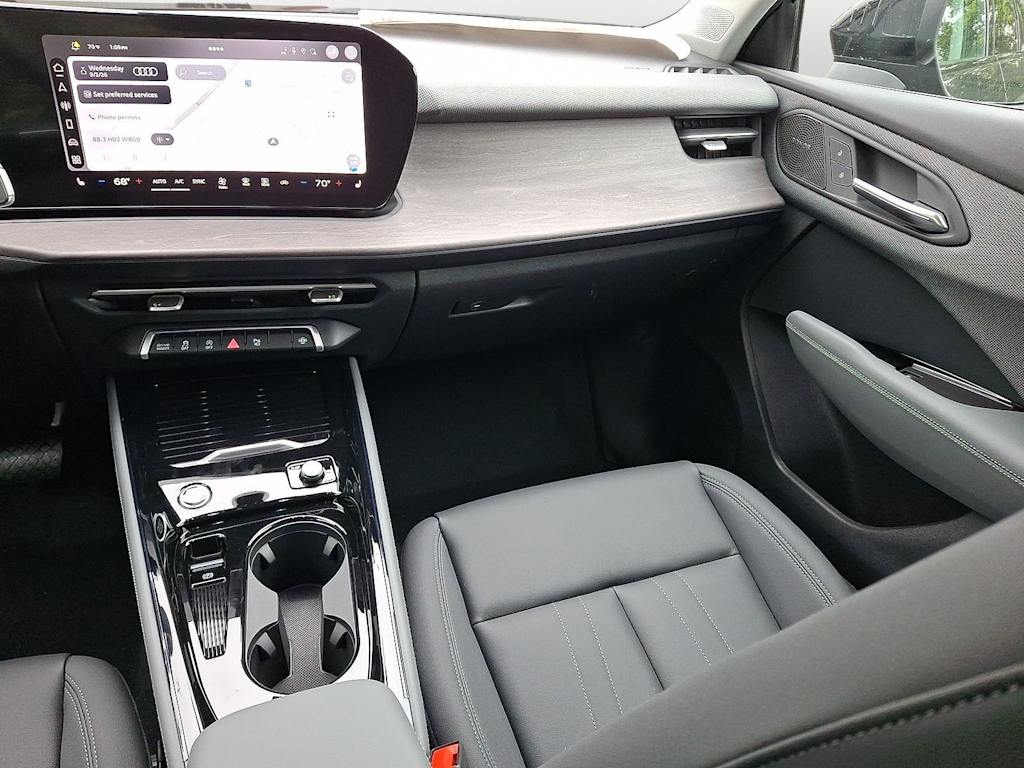 Thumbnail: 2026 Audi Q3 - 12