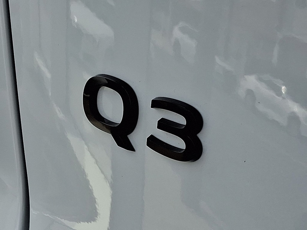 Thumbnail: 2026 Audi Q3 - 12