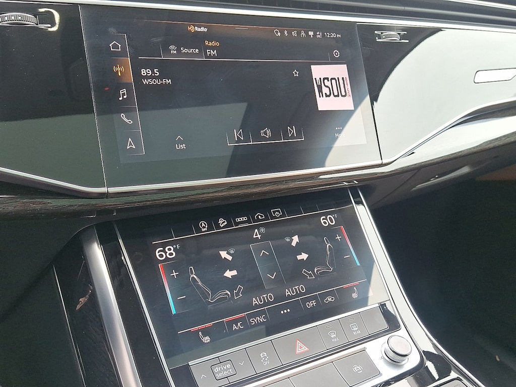 Thumbnail: 2023 Audi Q7 - 11