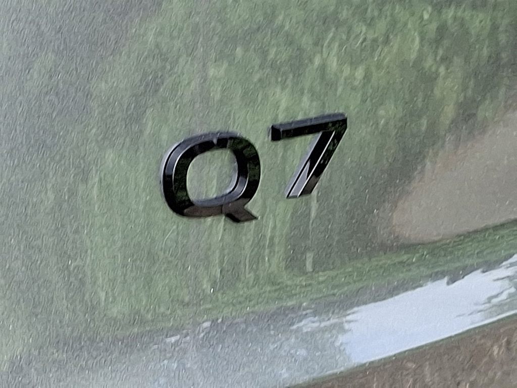 Thumbnail: 2026 Audi Q7 - 7