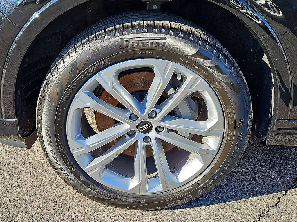 Thumbnail: 2025 Audi Q7 - 8