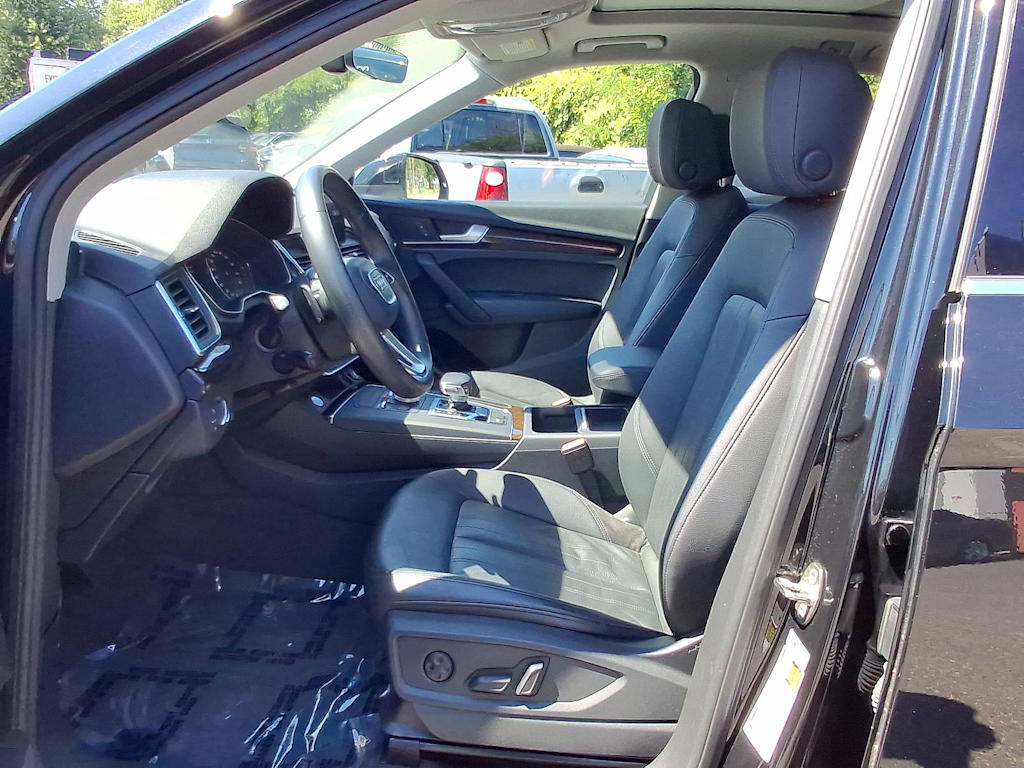 Thumbnail: 2019 Audi Q5 - 10