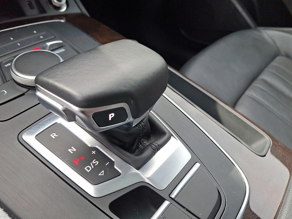 Thumbnail: 2019 Audi Q5 - 13