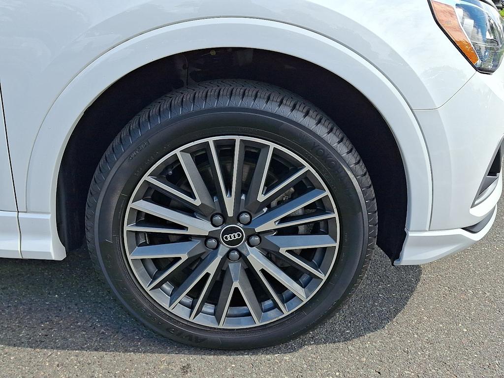 Thumbnail: 2022 Audi Q3 - 8