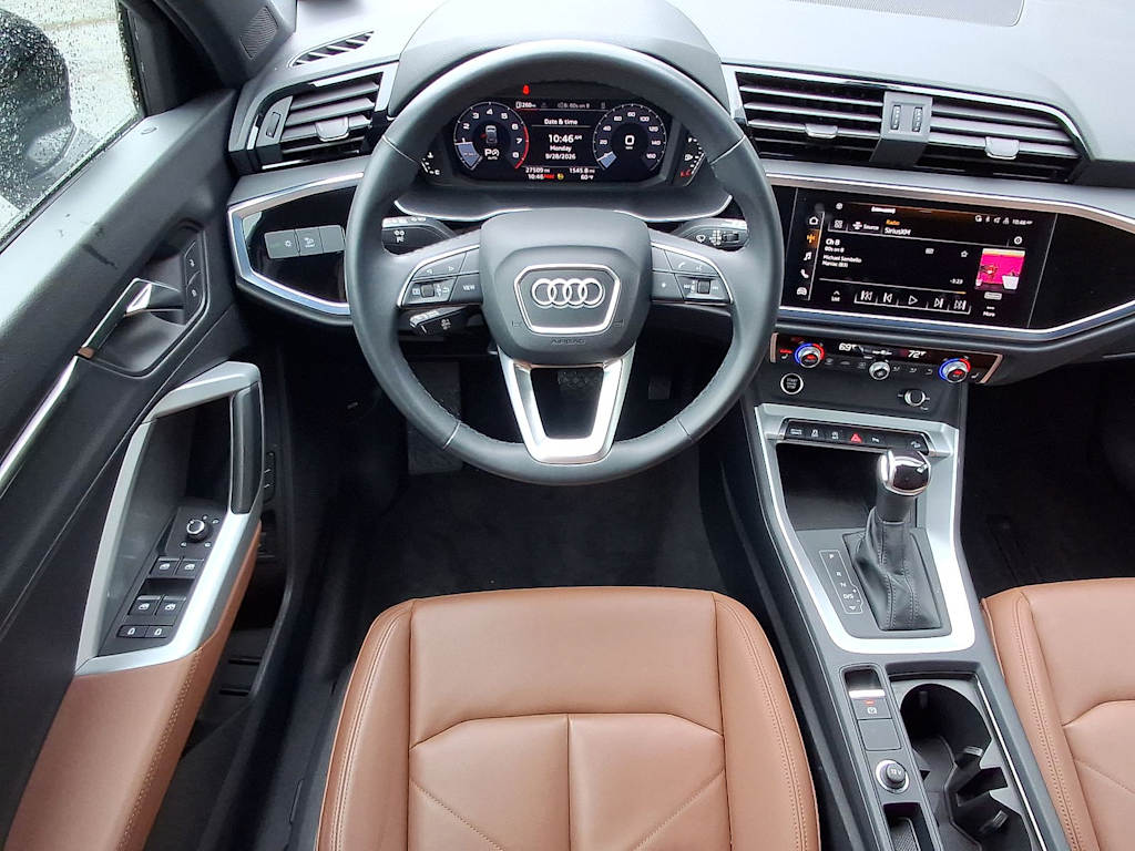Thumbnail: 2023 Audi Q3 - 13