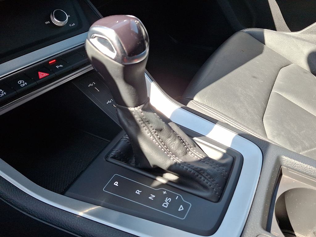 Thumbnail: 2022 Audi Q3 - 13