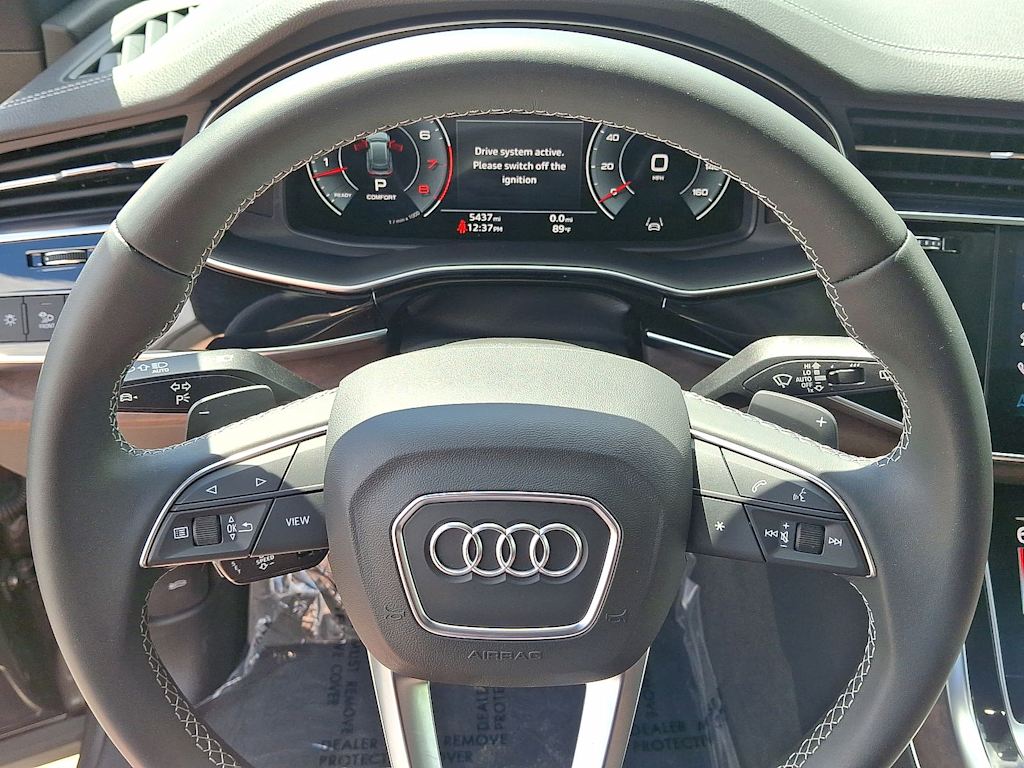 Thumbnail: 2025 Audi Q8 - 2
