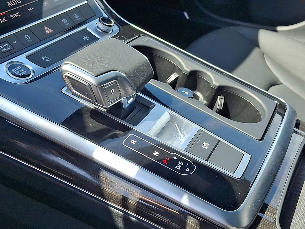 Thumbnail: 2026 Audi Q7 - 13